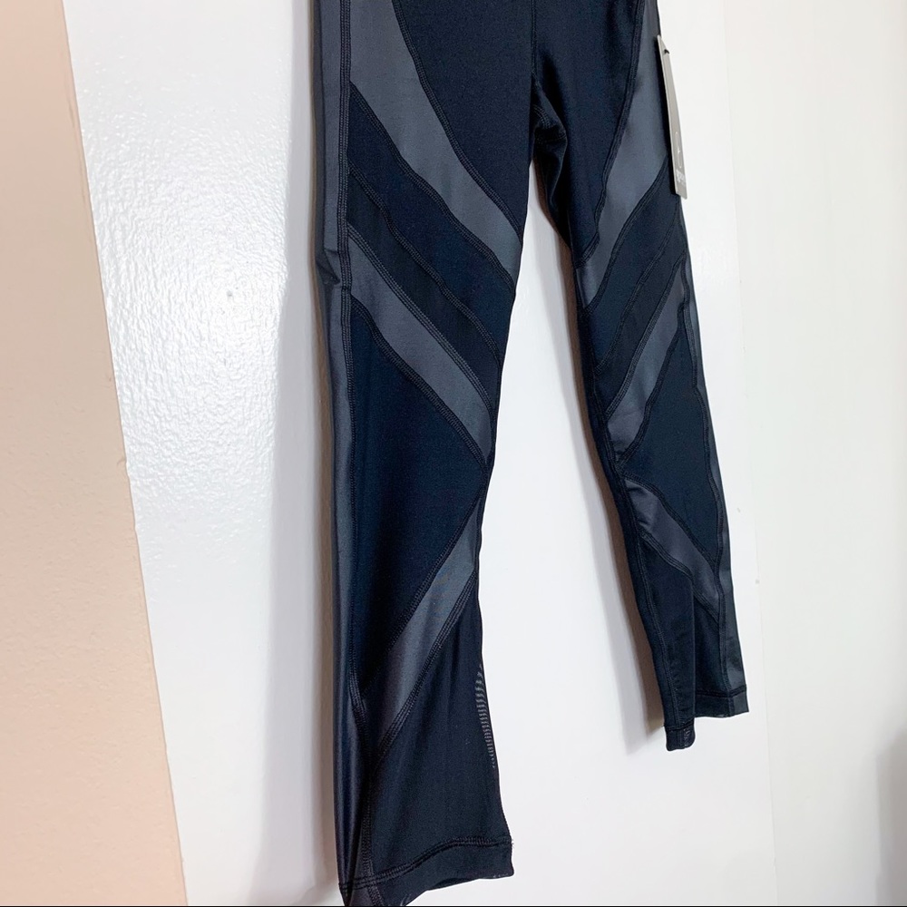 90 Degrees by Reflex Mesh Detail Yoga Leggings - Picture 2 of 8